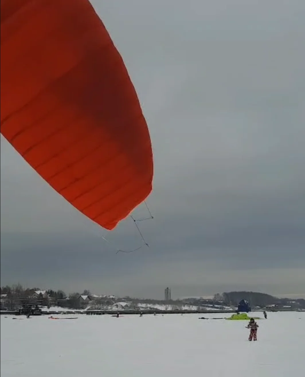 Обучение ребёнка сноукайтингу